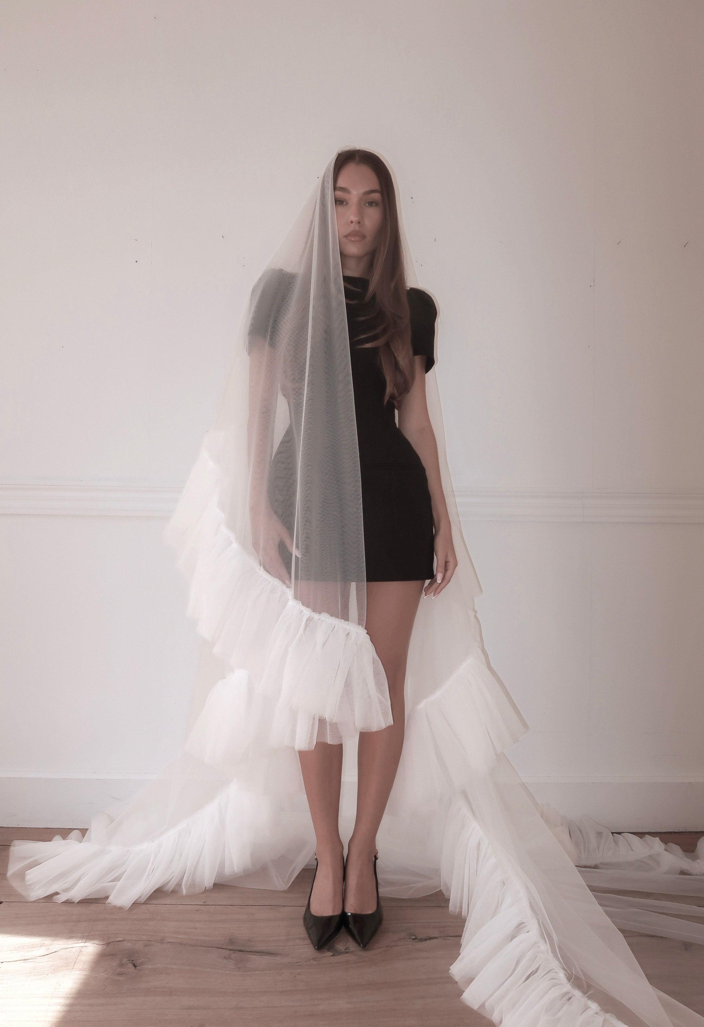 Elise — Romantic Ruffle Wedding Veil