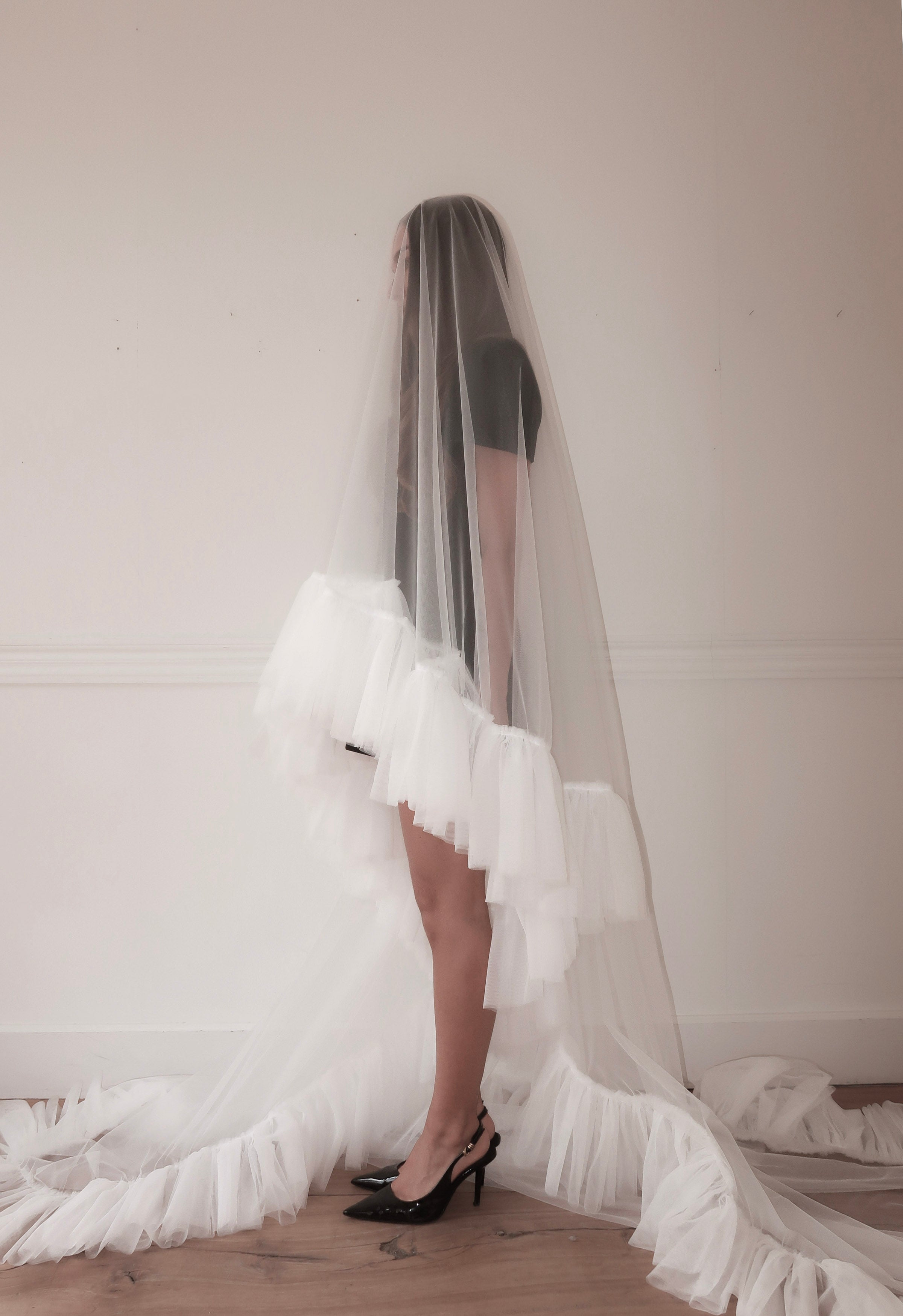 Elise — Romantic Ruffle Wedding Veil