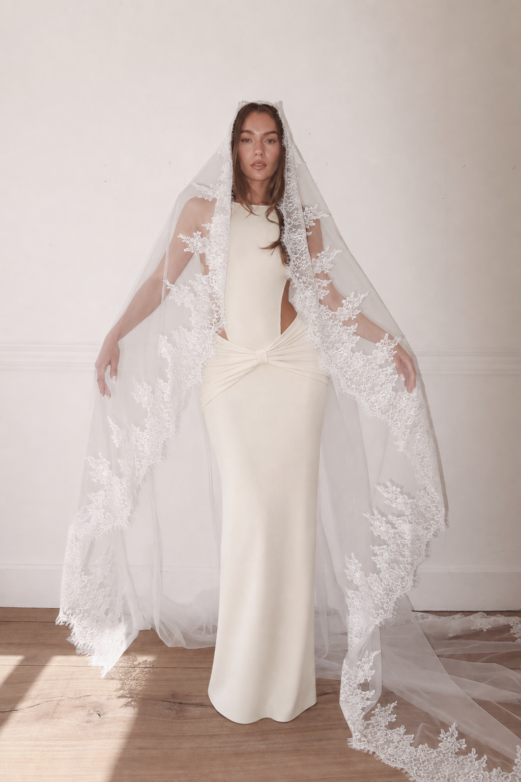Julie — Romantic Lace Wedding Veil