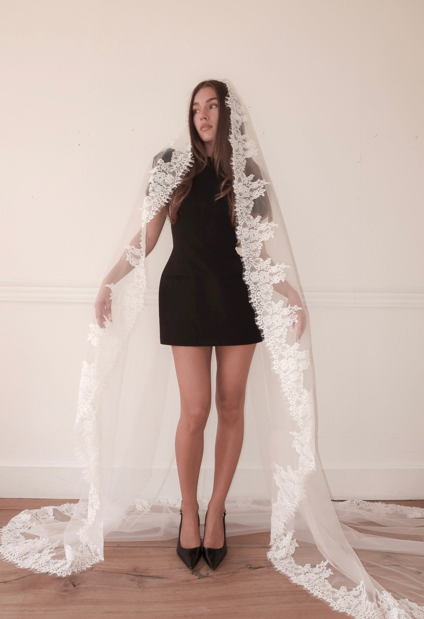Agathe — Eyelash Lace Wedding Veil