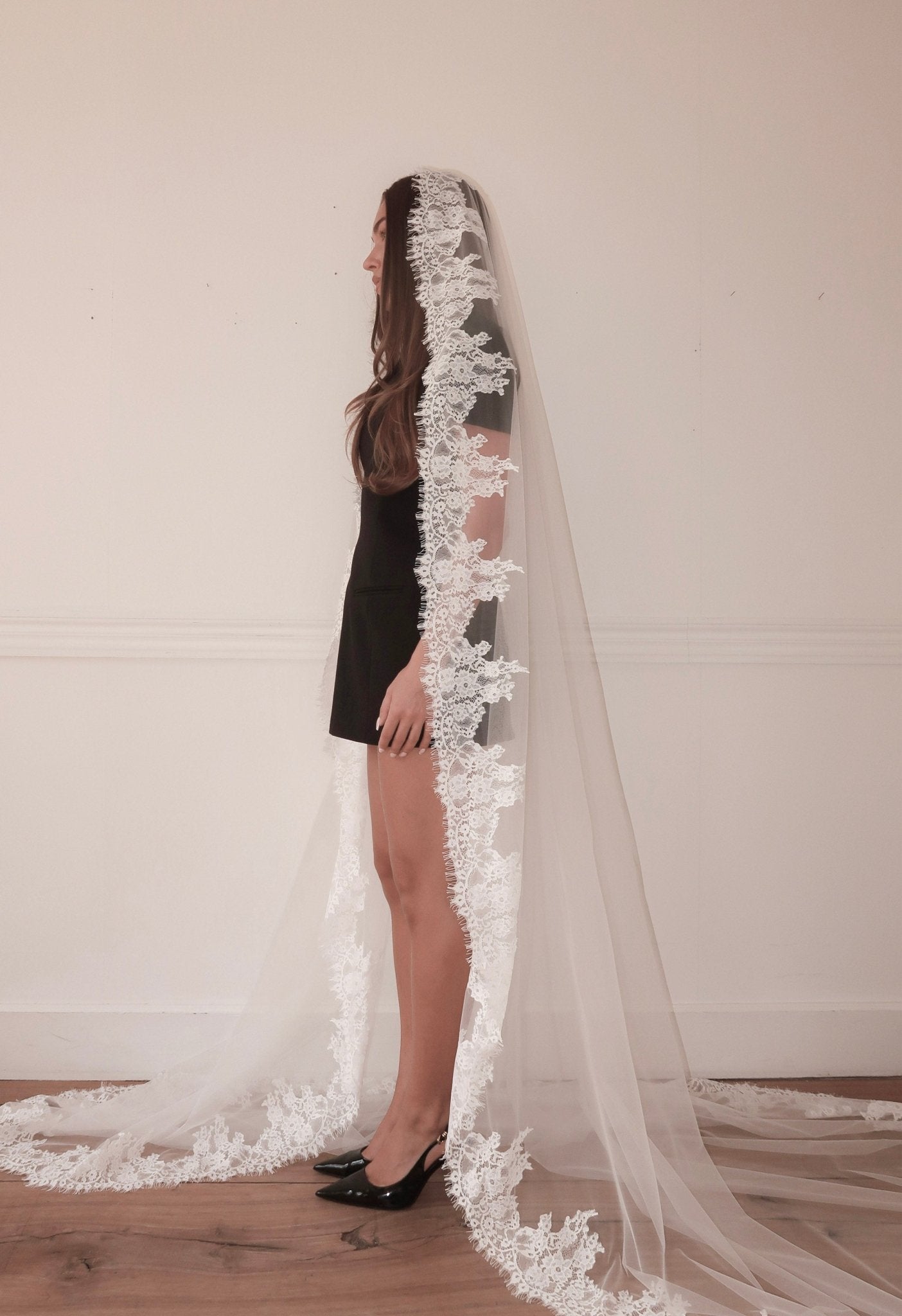 Agathe — Eyelash Lace Wedding Veil