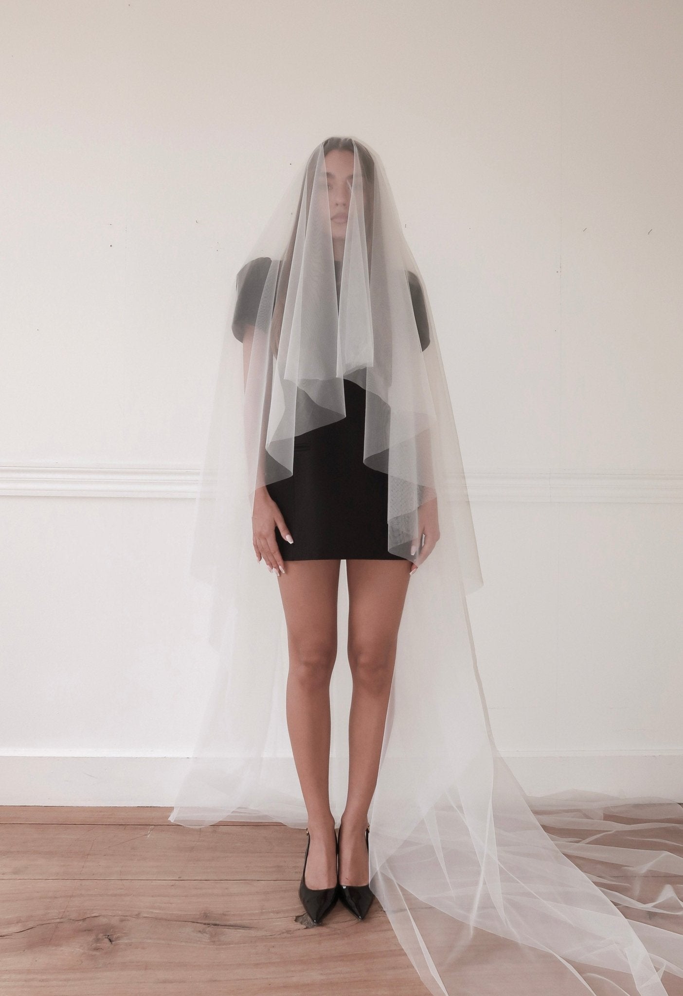 Camille — Minimalist Drop Veil