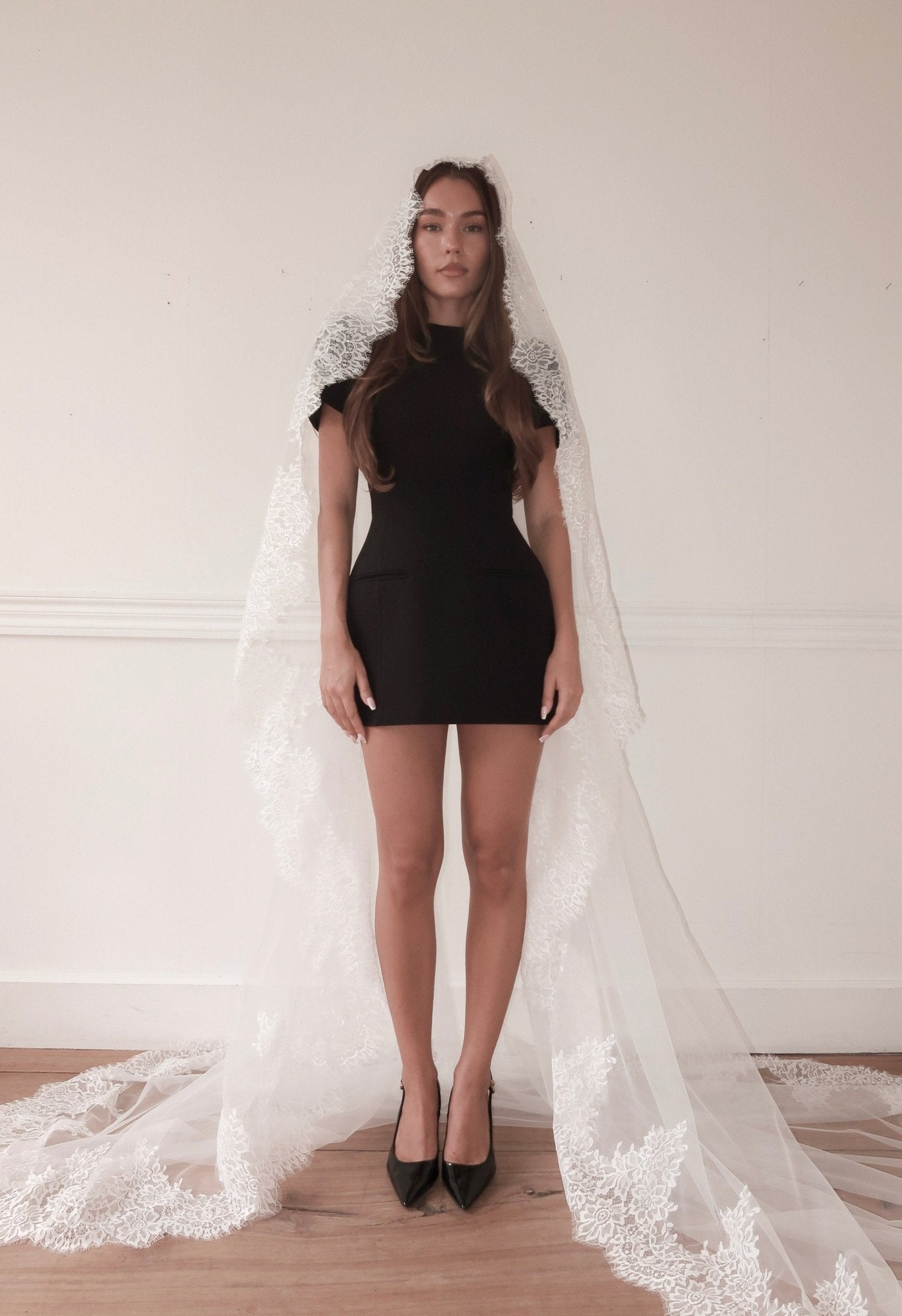 Claire — Floral Lace Wedding Veil