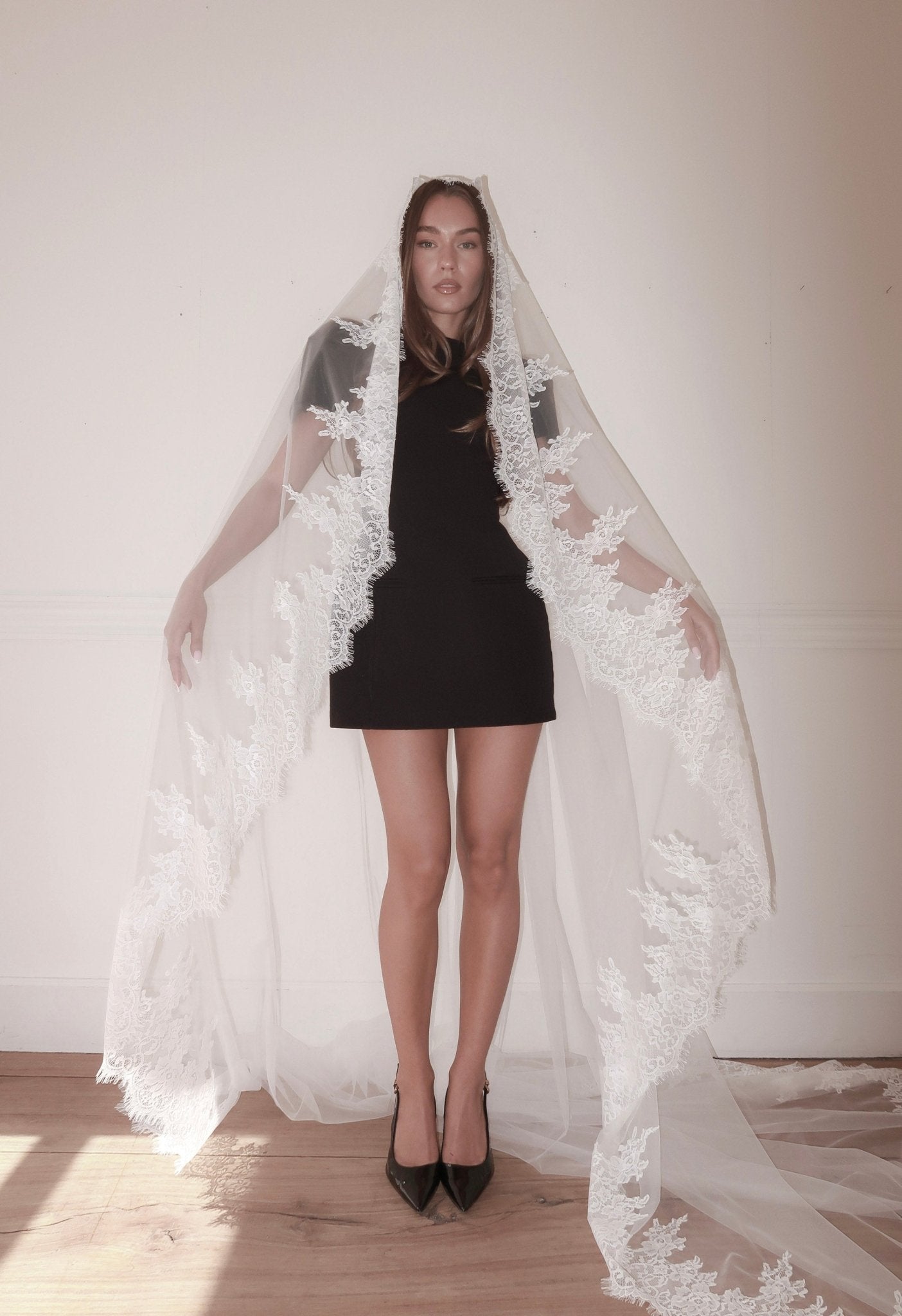 Julie — Romantic Lace Wedding Veil