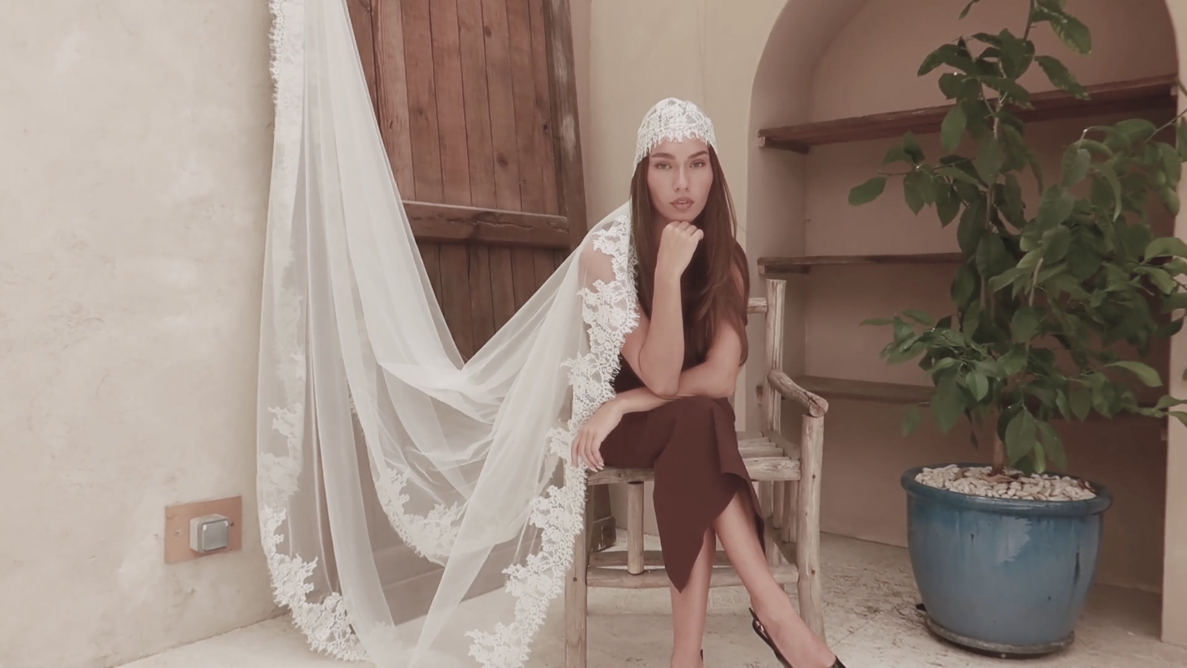 Agathe — Eyelash Lace Wedding Veil