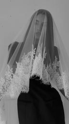 Julie — Romantic Lace Wedding Veil