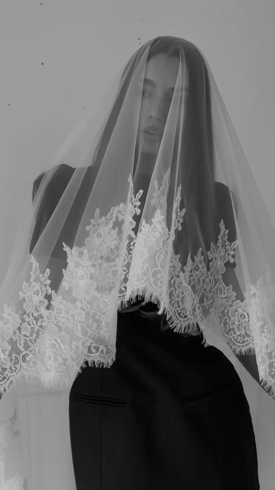 Julie — Romantic Lace Wedding Veil